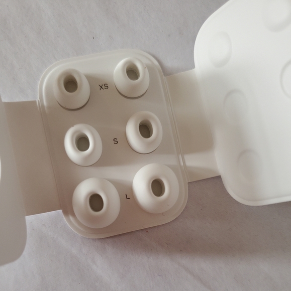 Other - Apple Airpods Pro 2 Earbud Tips Set